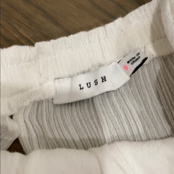 Lush off sleeve White Romper size s - Picture 2 of 3